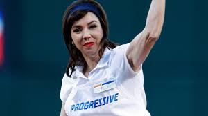 Check spelling or type a new query. Flo From Progressive Is The Simplest Diy Halloween Costume Ever Sheknows