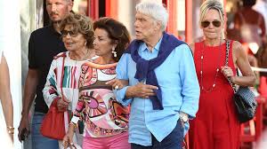 Bernard tapie ne sera pas présent à l'audience pour raisons de santé. Bernard Tapie Sa Viree Complice Avec Sa Femme Dominique Closer
