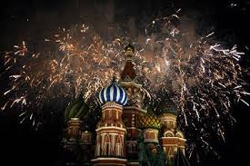 16 Things Russians Do That Americans Might Find Weird New Years Eve Fireworks New Year Fireworks Fireworks