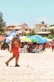 Corpo de adolescente de 13 anos dá à costa em praia francesa. Tony Ramos Curte Ferias Em Buzios Com A Mulher Lidiane Famosos Extra Online