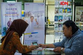 Januari 1997, suruhanjaya perkhidmatan awam malaysia telah mengadaptasi pengurusan elektronik dalam perkhidmatannya apabila sistem pengambilan. Minat Kerja Di Bank Ini Daftar Gaji 5 Bank Besar Di Indonesia