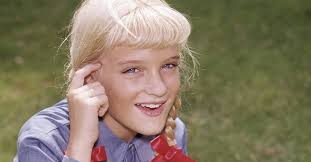 The Brady Bunch Star Susan Olsen Recalls Struggling With Childhood Fame