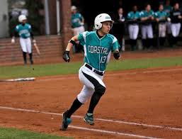 Effective catching mechanics master the catching skills that essential softball mechanics from the ready position to how to set up defensive errors, essential softball mechanics covers the basics. How To Play Softball Tutorialspoint