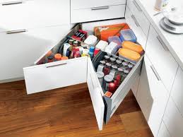 Rangement Cuisine Les 40 Meubles De Cuisine Pleins D Astuces Meuble Cuisine Amenagement Cuisine Rangement Cuisine