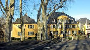 After booking, all of the property's details, including telephone and address, are provided in your booking confirmation and your account. Haus Schlesien Heisterbacherrott Objektansicht