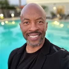 Chris Ringgold's Instagram, Twitter & Facebook