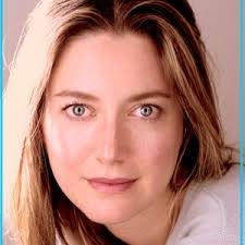 Alexandra Wright's Instagram, Twitter & Facebook