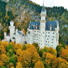 The Most Beautiful Castles And Palaces In Bavaria Beautiful Castles Germany Castles Neuschwanstein Castle