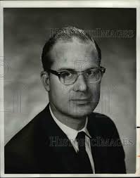 1969 Press Photo James Lyday Project Director EOE Experiment in Negative  Taxes