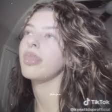 Erica Alicea's Instagram, Twitter & Facebook