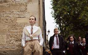 Ahead of season 3, it's time to take in her sartorial wonder. Killing Eve S Villanelle Is The Queer Fashion Icon Of My Twisted Lesbian Dreams Glamour