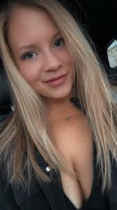 Crystal Boley's Instagram, Twitter & Facebook