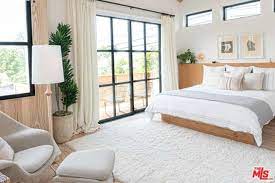 90 Scandinavian Bedroom Ideas Photos In 2021 Scandinavian Bedroom Decor Scandinavian Design Bedroom Bedroom Interior