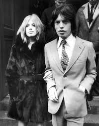 The shadow forms out of our attempts to adapt to cultural norms and expectations. Drogen Sex Und Tod Die Grossten Dramen Der Rolling Stones Blick
