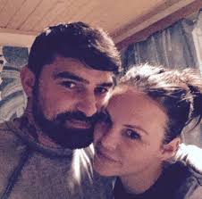 Ant middleton and his wife emilie have been together since 2004. Ant Middleton S Wife Crashes His 200k Lamborghini Into A Hedge On Shopping Trip In Essex