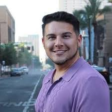 Brandon Howe's Instagram, Twitter & Facebook