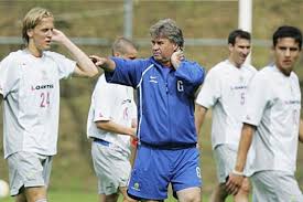 Worked with him for australia, and feels he would be a useful addition to his squad. Socceroos Coach Guus Hiddink Abc News Australian Broadcasting Corporation