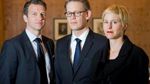 Die dritte, beate zschäpe, wurde jetzt zu einer lebenslangen haftstrafe verurteilt. Nsu Prozess Beate Zschape Holt Sich Starkes Verteidiger Team Augsburger Allgemeine
