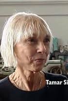 Tamar Simon Hoffs