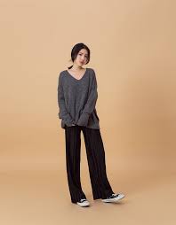 貓咪曬月亮商品介紹 光澤質感細褶落地褲 4色480 normcore fashion style