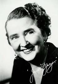 True or false Mollie sugden was born as Isobel Mary Sugden, in Keighley in  the West Riding of Yorkshire in 1922.[1][2] When she was four years old,  she heard a woman reading