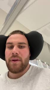 Debating Airplane Safety and Landing Techniques