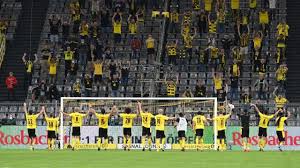 May 29, 2021 · finał ligi mistrzów rozpocznie się w sobotę o godzinie 21:00. Final Pucharu Niemiec 2020 2021 Rb Lipsk Borussia Dortmund Gdzie Ogladac Kiedy Transmisja Pilka Nozna Eurosport W Tvn24