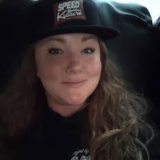 Kimberly Stagg's Instagram, Twitter & Facebook