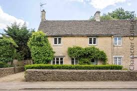 Cotswolds is english charm, in the heart of north fresno. Winterberry Cottage Is A Cotswold Stone Property Full Of Character And Style Tripadvisor Holiday Home In Barnsley