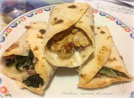 Stendere la piadina sul piano di lavoro. Torta Salata Di Piadine E Verdure Donnepasticcione