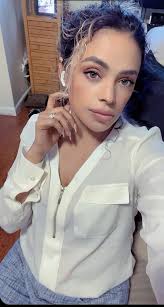 Who can recommend a makeup artist and hairstylist in the Elgin, IL area for  May 25th?