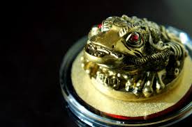 Deasemenea o poti oferi drept cadou de casa noua sau cadou pentru pasionatii de feng shui si arta orientala. Simboluri Èi Mascote Ale Feng Shui Ului Feng Shui Talismane Magia Lucrurilor