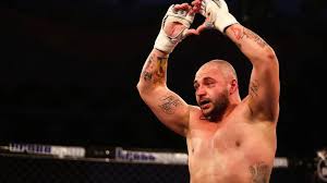 Rxf 14 sibiu cristian mitrea vs marian rusu. Cristi Mitrea Vedeta Mma Care A Cucerit O Pe Andreea Mantea Uite Cum Se Bate In