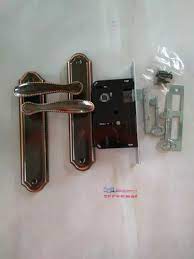 Model kunci pintu kamar dan jual handle pintu di kota tangerang selatan | dowshardware.com distributor handle pintu dan grendel pintu tanam, menyediakan info model kunci pintu kamar murah model terbaru di kota tangerang selatan dan sekitarnya siap melayani pembelian silinder kunci pintu dan kunci pintu rumah seluruh indonesia. Promo Murah Kunci Pintu Top 688a Kunci Pintu Model Lama Murah Sedia Juga Gagang Pintu Rumah 2 Pintu Gagang Pintu Rumah Gagang Pintu Kamar Mandi Gagang Pintu Kamar Tidur Gagang Pintu Minimalis