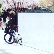 新製品チラ見せ doppelganger doppelgangerbike ドッペルギャンガー 桜 花見 cherryblossom 待ち合わせ 撮影 shooting 雨 rainyday instagram instagram posts photo