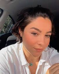 She woke up , every morning , with the option , of being anyone , she  wished , How beautiful it was that she always chose herself,