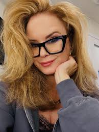 If you love them, you'll hate her. If you hate them, you'll love her. It's  complicated. Harry and Meghan: Escaping the Palace @lifetimetv