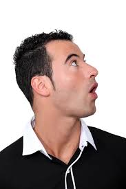 Profil seorang pria bernyanyi ke mikrofon — Foto Stok © photography33  #11848358