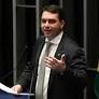 Flávio Bolsonaro Faces Internal Criticism and Political Uncertainty Ahead of 2026 Elections