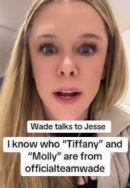 Molly Pullen's Instagram, Twitter & Facebook