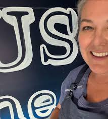 This was an incredible fulfilling experience & forever memory to design &  create this mural in a few days with these strangers turned sweet, admired  friends! To collaborate & share together learning