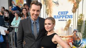 She is currently 40 years old and her birth sign is cancer. Dax Shepard Reacts To Wife Kristen Bell S Pool Gloves Entertainment Tonight