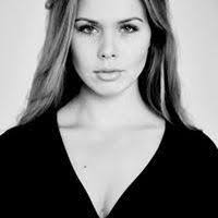 Linnea Stenberg's Instagram, Twitter & Facebook