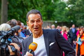 Schauspieler Erol Sander kommt und spielt den "Benedikt": "Bin sehr  glücklich" - Osthessen|News