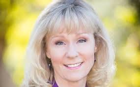 Arielle Hendricks's Instagram, Twitter & Facebook