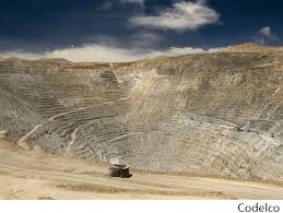 Los fundamentos del royalty, ya expuestos, son aplicables a todos los minerales (metálicos y no metálicos) y a todos los productores mineros, incluyendo no sólo a las grandes empresas sino también a las pequeñas y medianas: How Proposed Changes To Chile S Mining Royalty Bill Could Affect The Industry Bnamericas