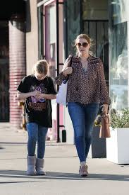 Actress amy lou adams was born on august 20, 1974, in vicenza, italy. Amy Adams Takes Her Daughter To Music Class In West Hollywood California 110120 6