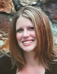 Tennille Smith's Instagram, Twitter & Facebook