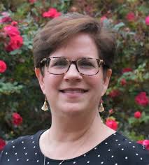 Bishop to commission 6 lay ecclesial ministers