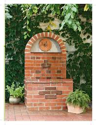Alte ziegelsteine haben einen ganz besonderen charme. Bauen Mit Ziegelsteinen Die Schonsten Ideen Fur Ihren Garten Amazon De Braun Manfred Bucher